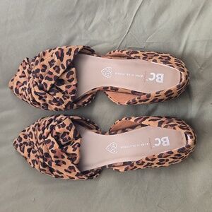 8 1/2 snow cone  leopard  born in California shoes